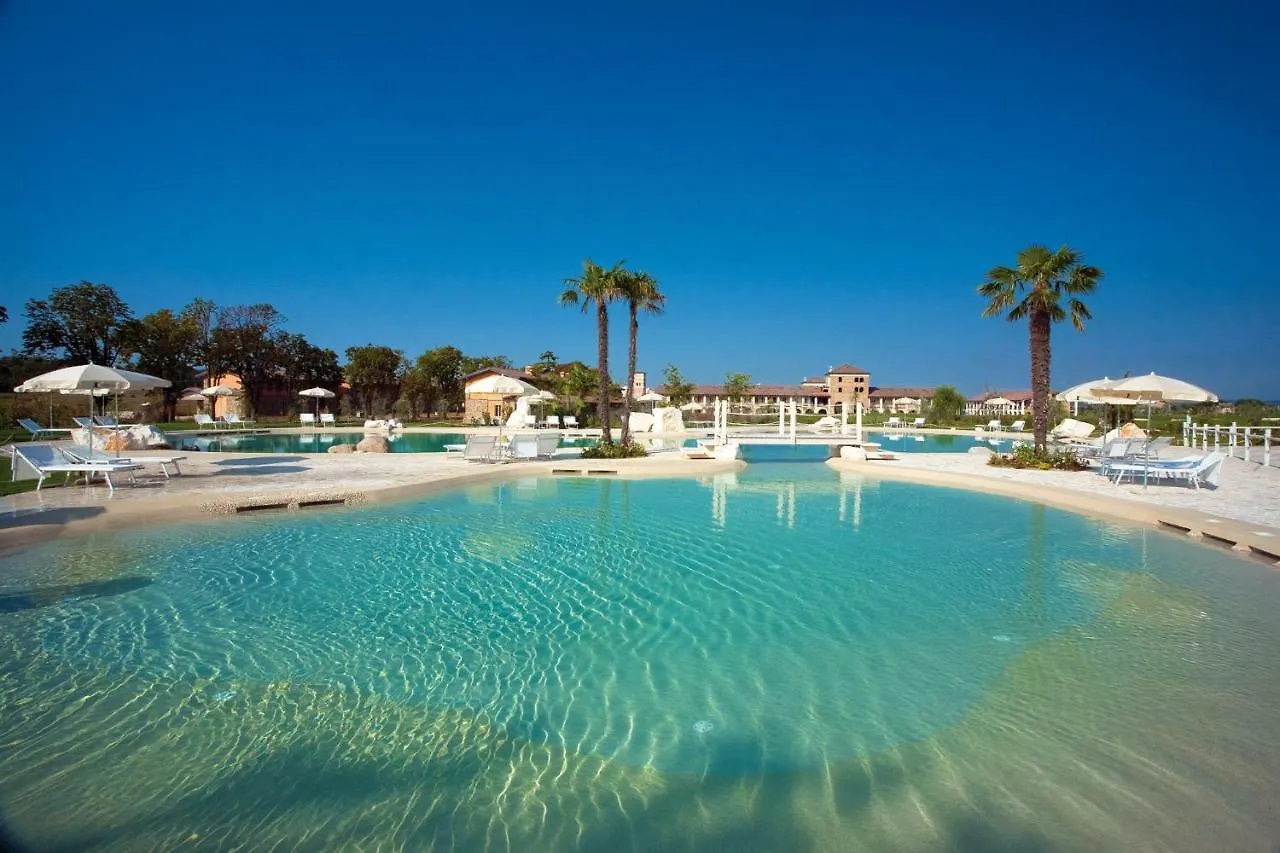 Chervò Golf Apartments Garda Lake Pozzolengo 2*,  Italia